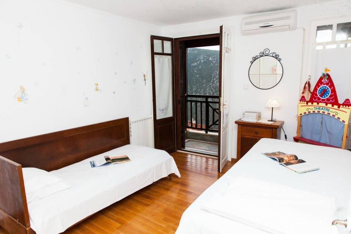 Apollon Stone Villa In Delphi With Breathtaking Views Extérieur photo
